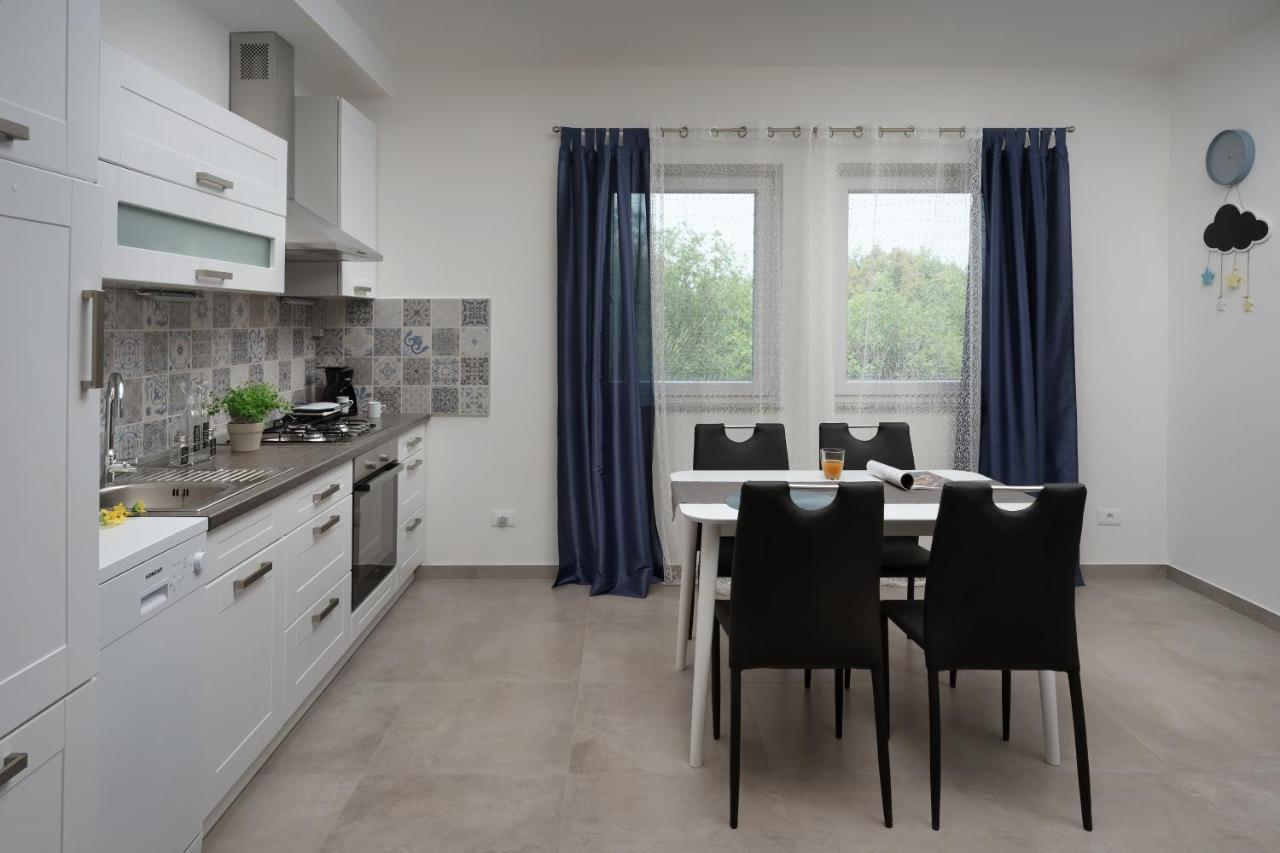 Aurora Appartement Ližnjan Buitenkant foto