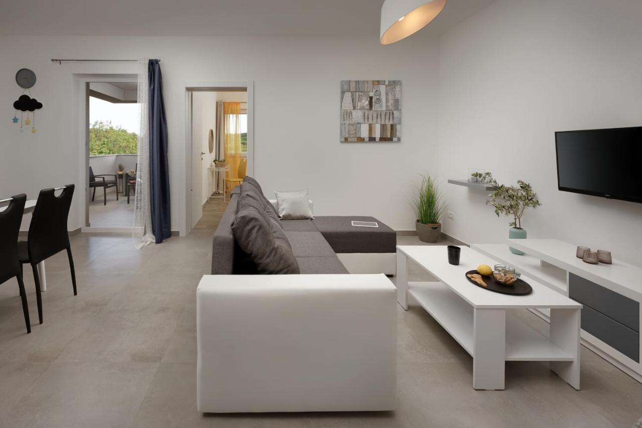 Aurora Appartement Ližnjan Buitenkant foto