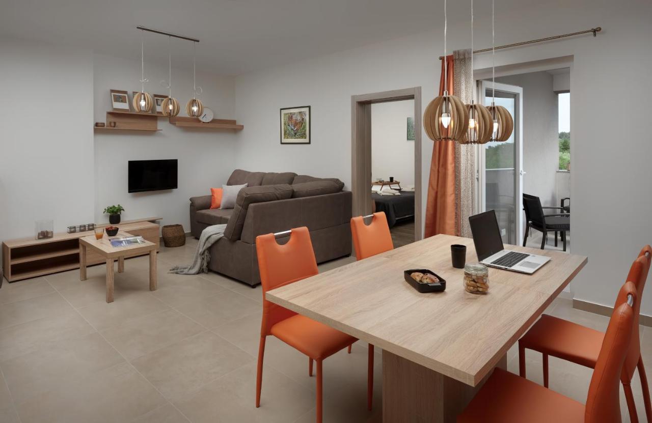 Aurora Appartement Ližnjan Buitenkant foto