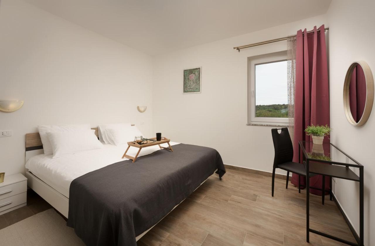 Aurora Appartement Ližnjan Buitenkant foto